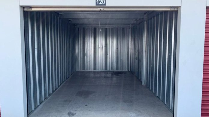 while choosing a storage facility